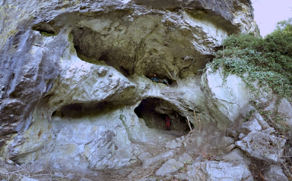 entree_principale_grotte_schmerling.jpg